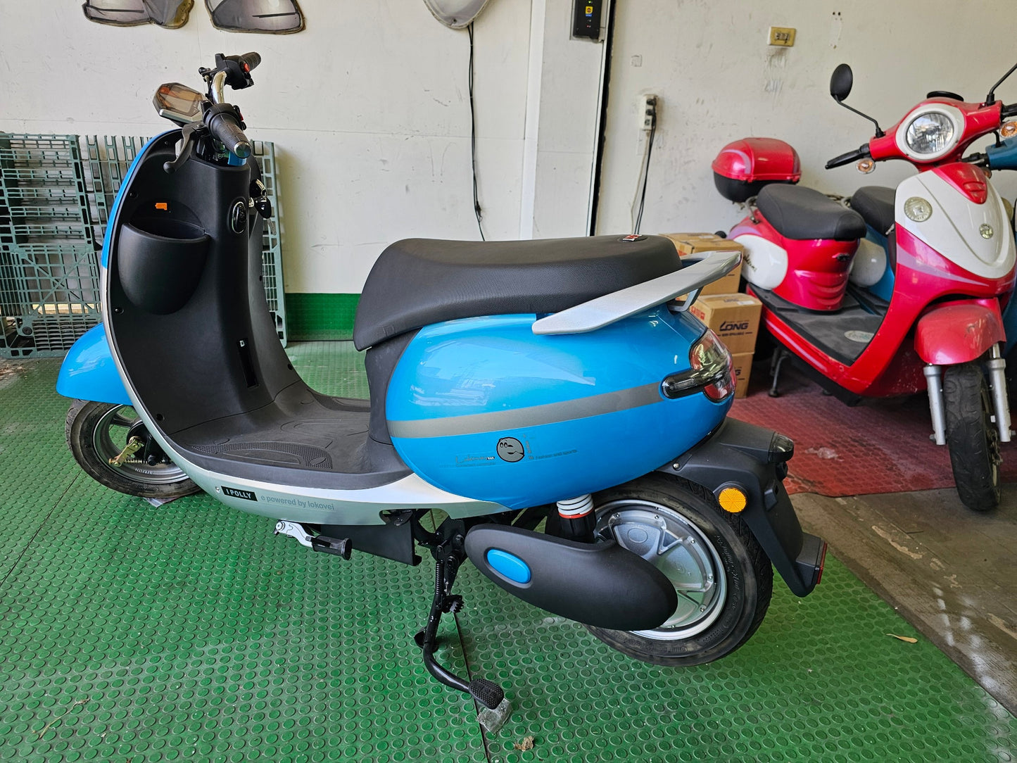 208中古微電車(搭配全新鋰電池)